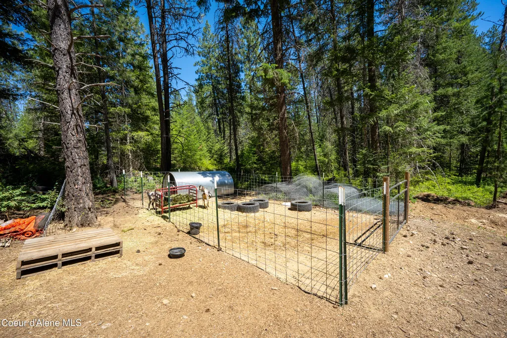 32127 N Hayden Drive Spirit Lake ID 83869