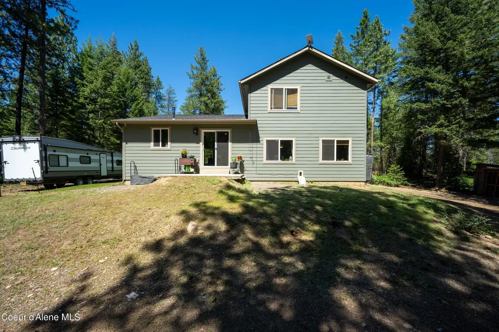 32127 N Hayden Drive Spirit Lake ID 83869