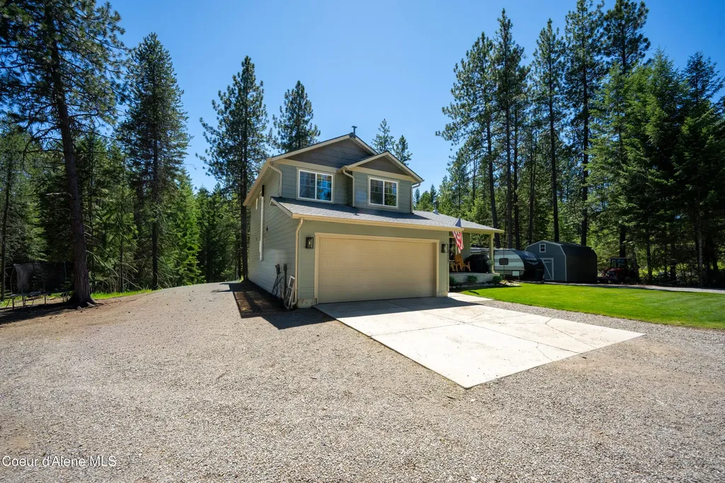 32127 N Hayden Drive Spirit Lake ID 83869