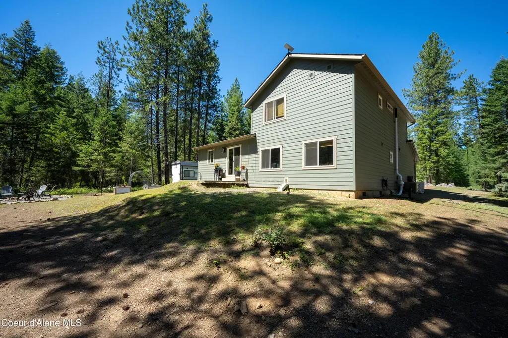 32127 N Hayden Drive Spirit Lake ID 83869