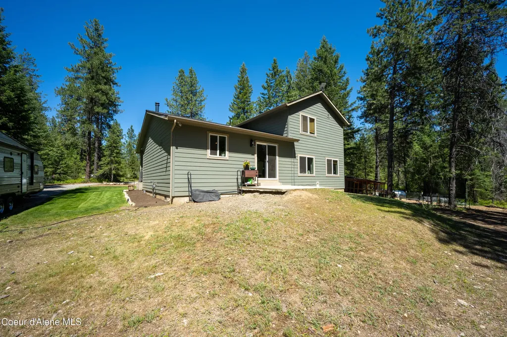 32127 N Hayden Drive Spirit Lake ID 83869