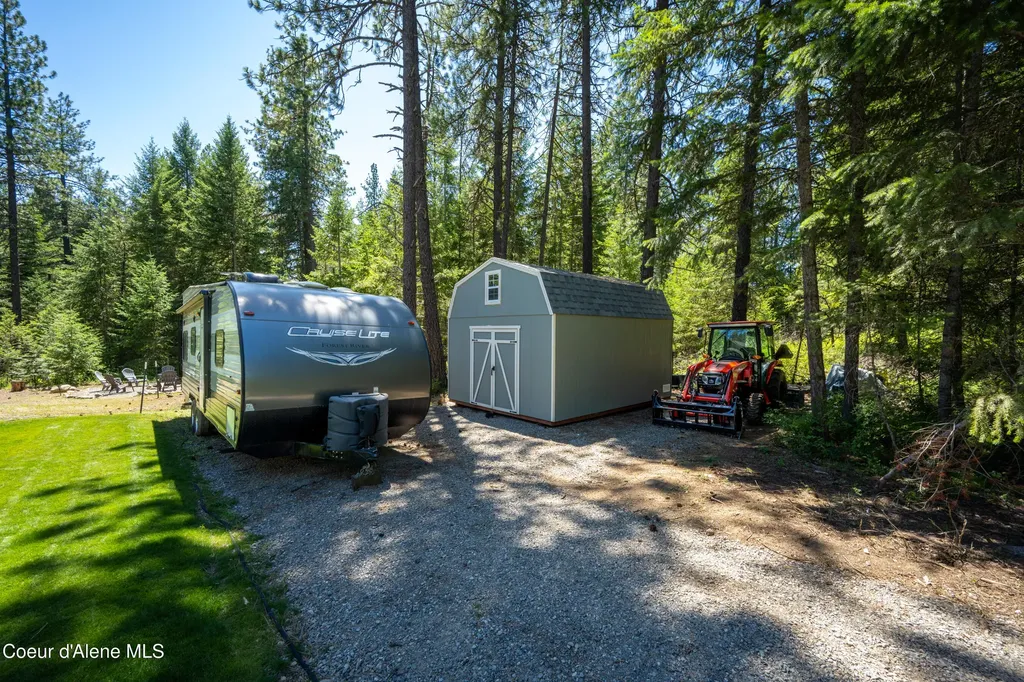 32127 N Hayden Drive Spirit Lake ID 83869
