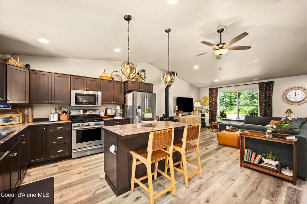 32127 N Hayden Drive Spirit Lake ID 83869