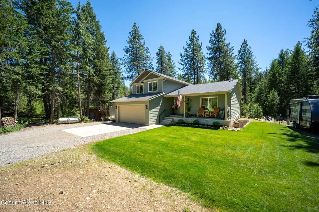 32127 N Hayden Drive Spirit Lake ID 83869