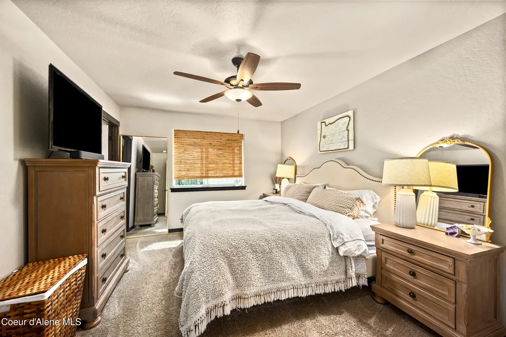 32127 N Hayden Drive Spirit Lake ID 83869