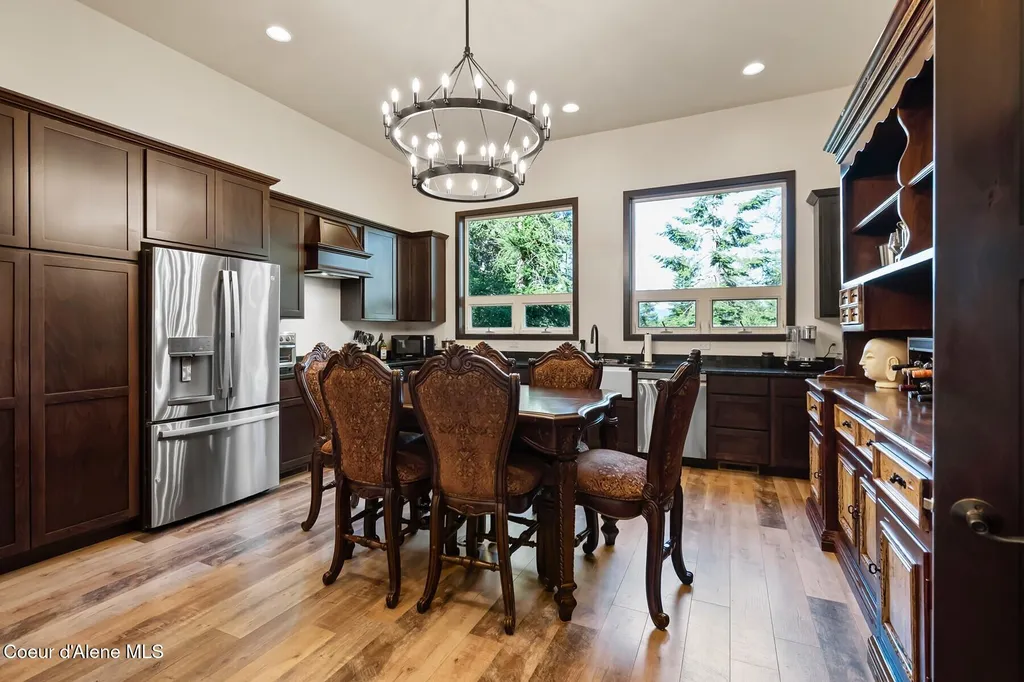 552 Loch Haven Sagle ID 83860