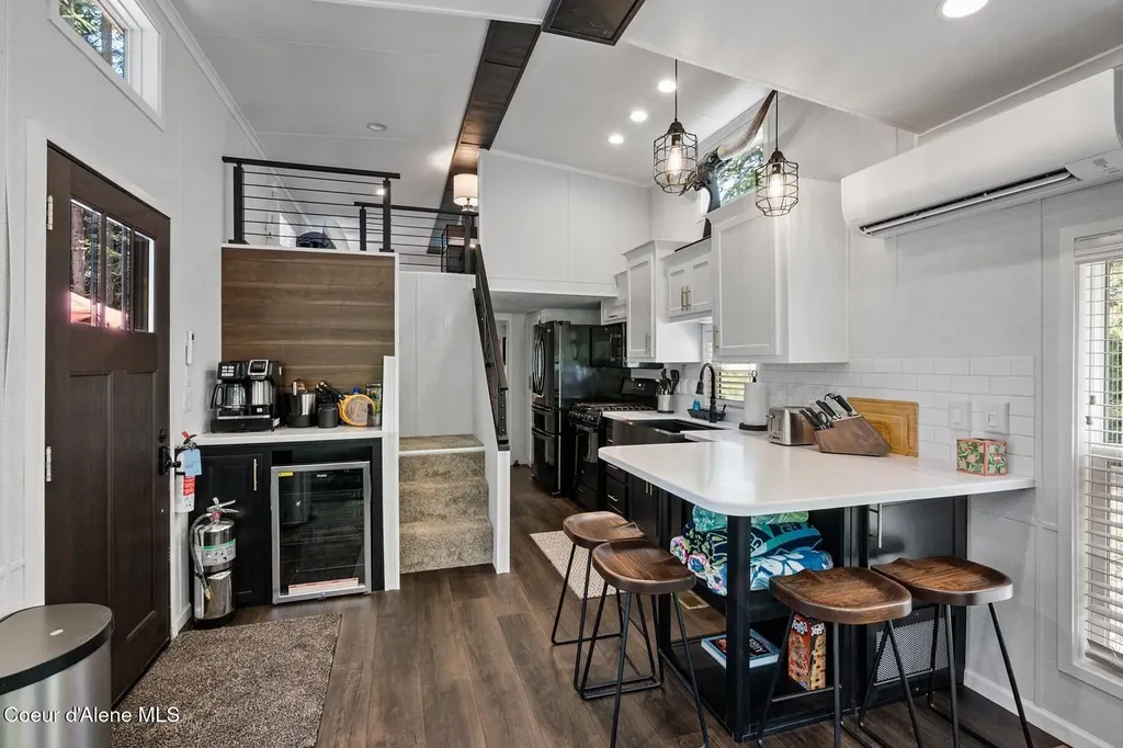 552 Loch Haven Sagle ID 83860