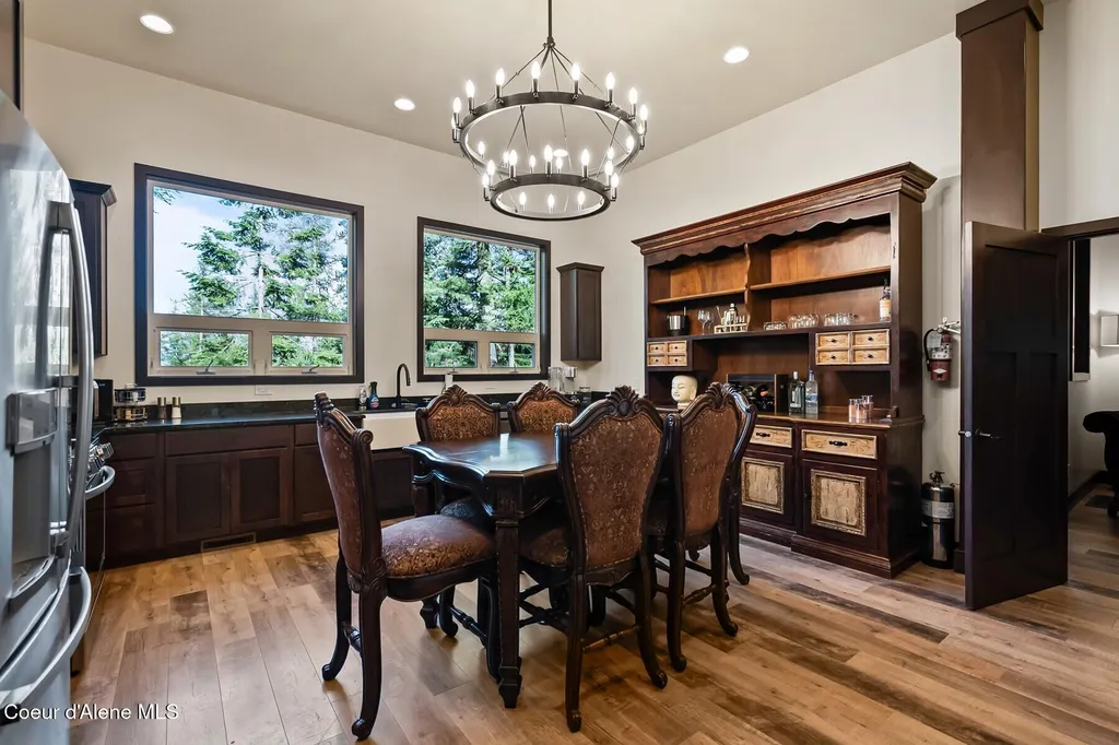 552 Loch Haven Sagle ID 83860