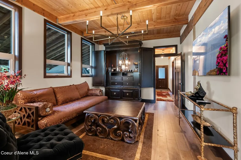 552 Loch Haven Sagle ID 83860