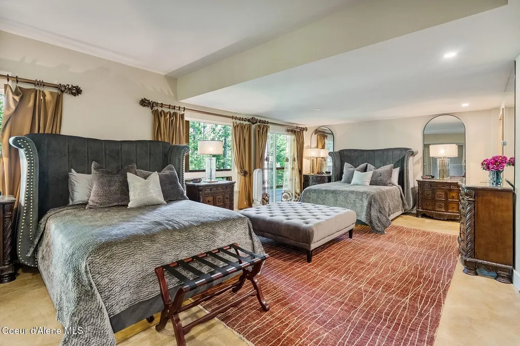 552 Loch Haven Sagle ID 83860
