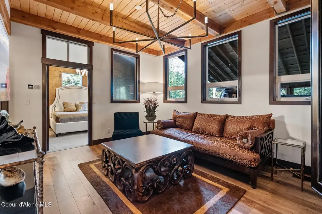 552 Loch Haven Sagle ID 83860