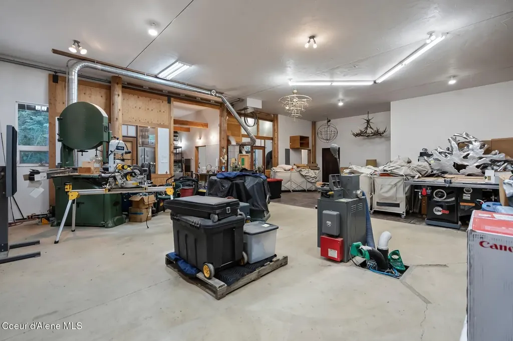 552 Loch Haven Sagle ID 83860