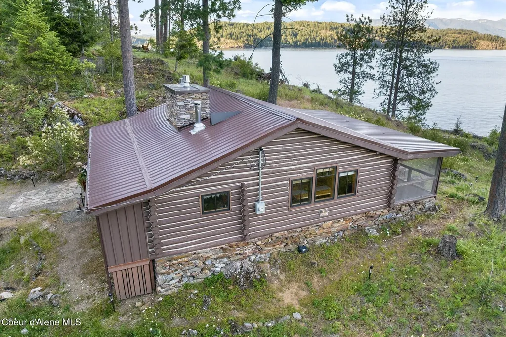 552 Loch Haven Sagle ID 83860