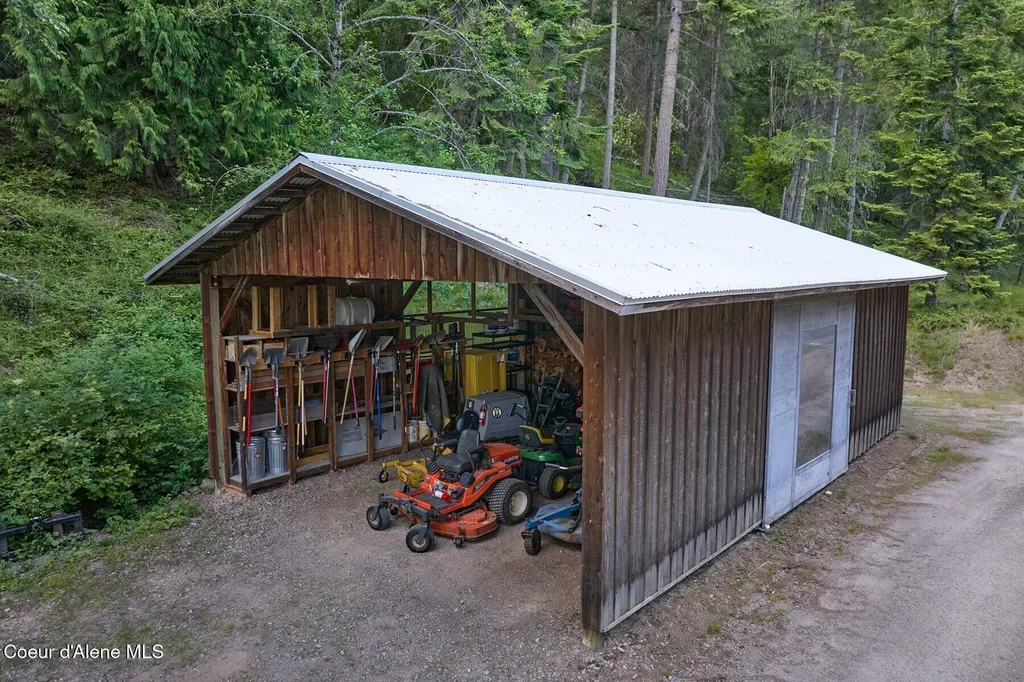 552 Loch Haven Sagle ID 83860