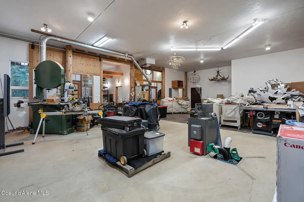 552 Loch Haven Sagle ID 83860