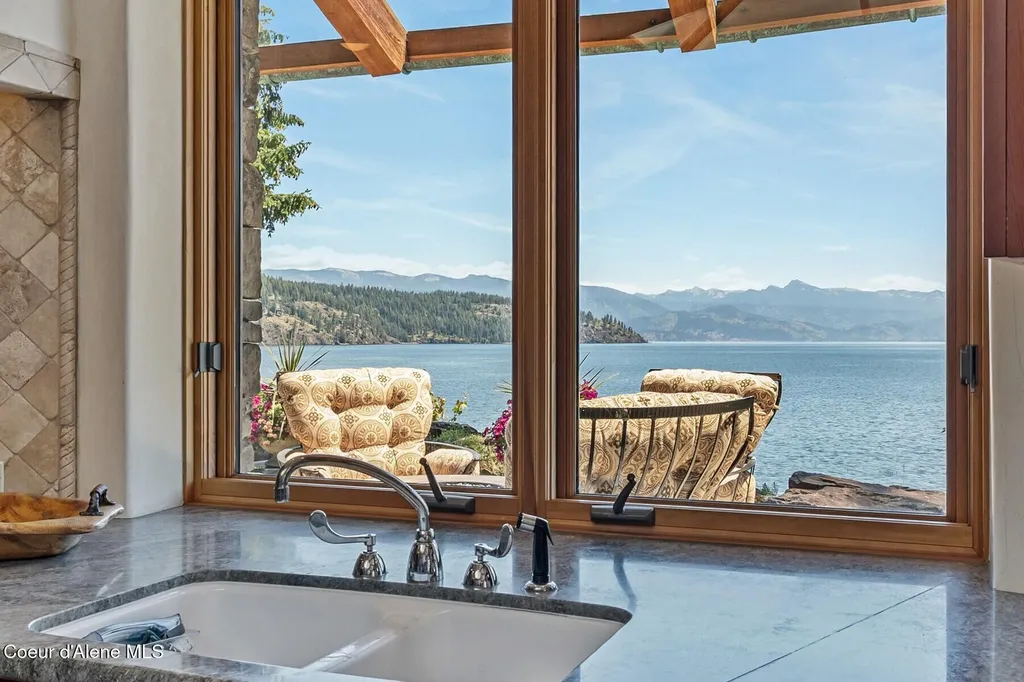 552 Loch Haven Sagle ID 83860