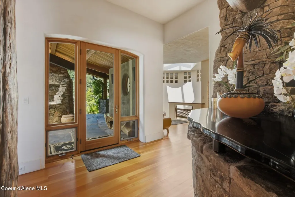 552 Loch Haven Sagle ID 83860