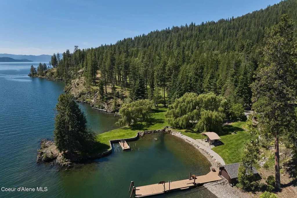 552 Loch Haven Sagle ID 83860
