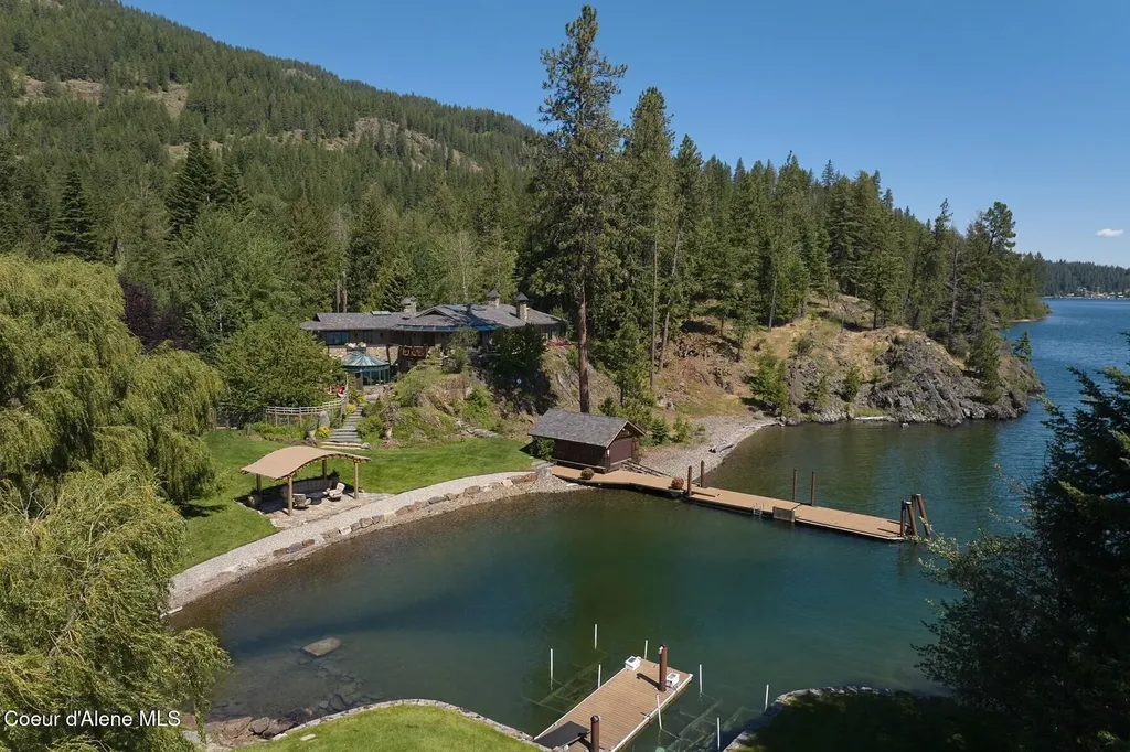 552 Loch Haven Sagle ID 83860
