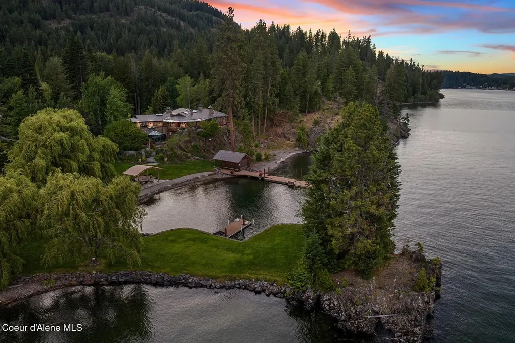552 Loch Haven Sagle ID 83860