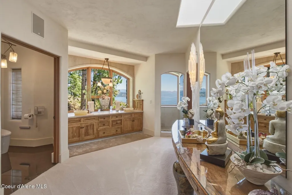 552 Loch Haven Sagle ID 83860