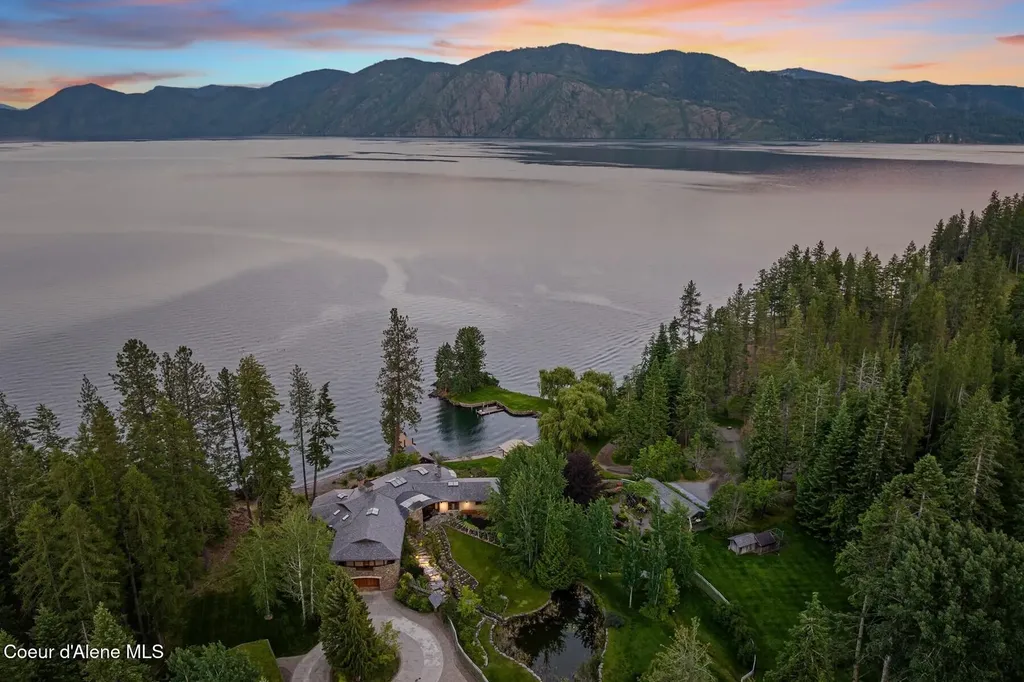 552 Loch Haven Sagle ID 83860