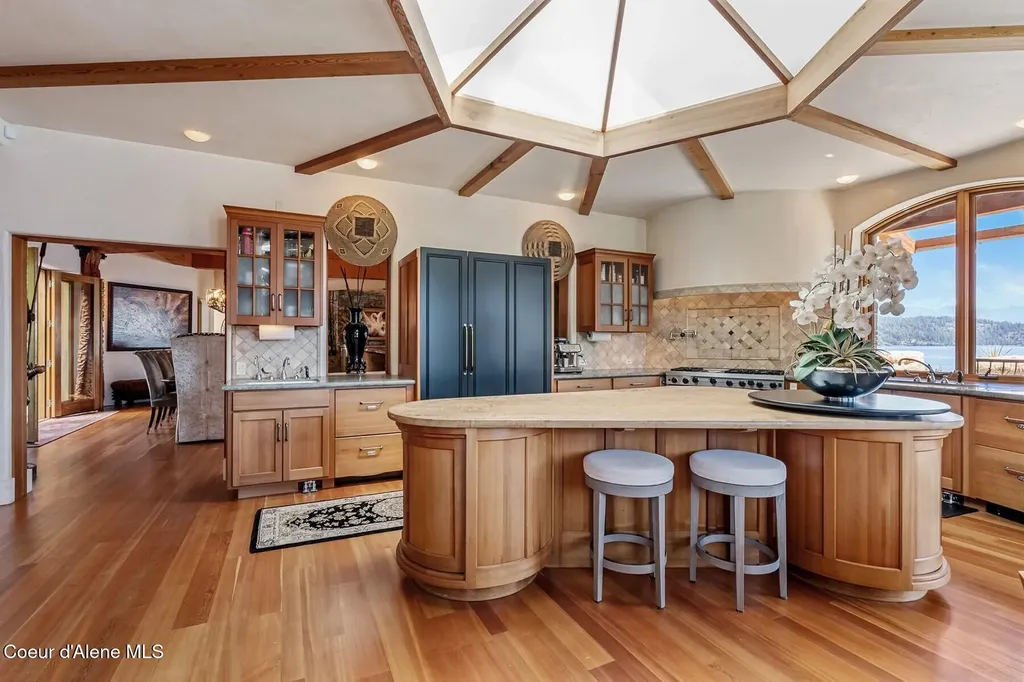 552 Loch Haven Sagle ID 83860
