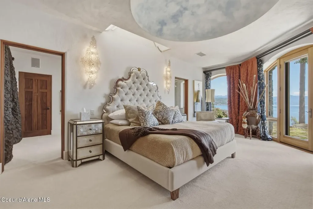 552 Loch Haven Sagle ID 83860