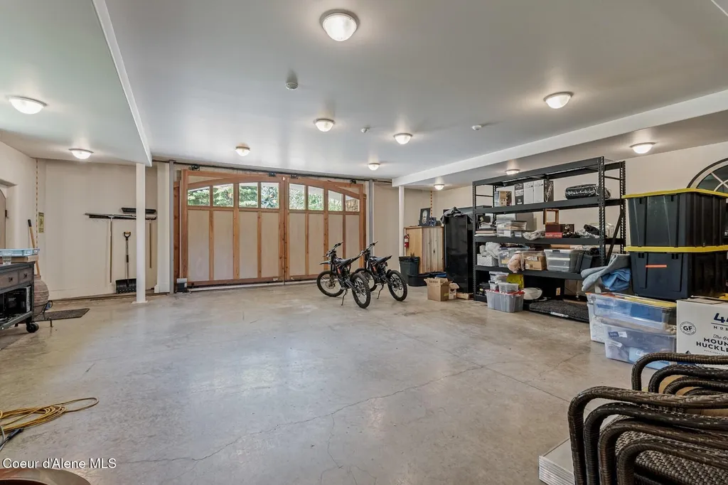 552 Loch Haven Sagle ID 83860