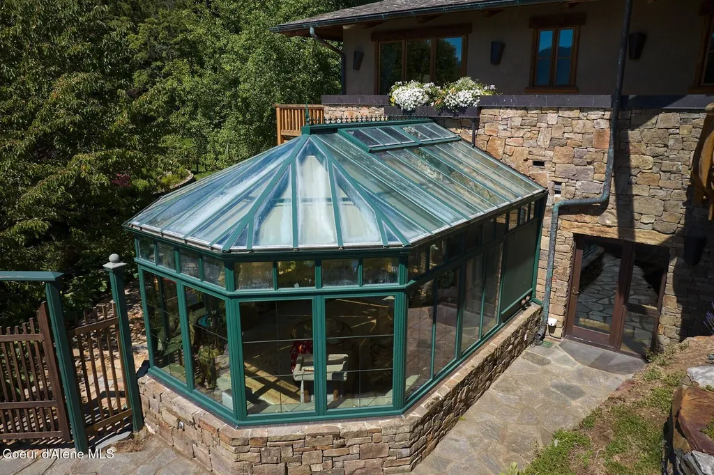 552 Loch Haven Sagle ID 83860