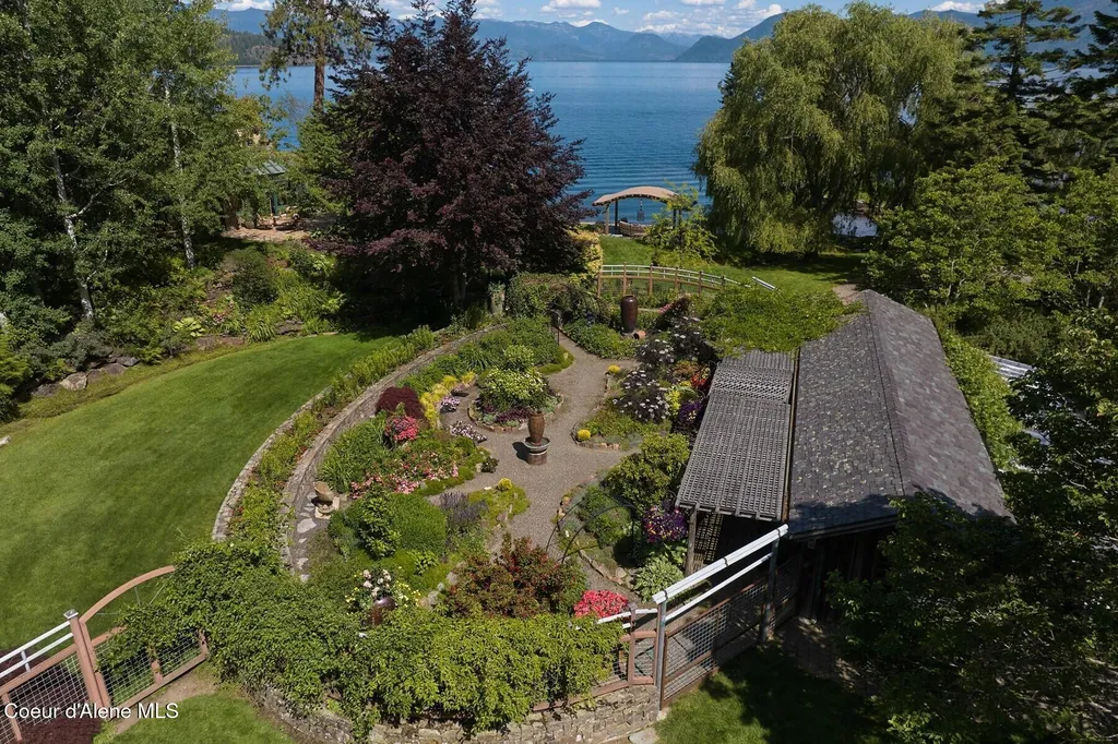 552 Loch Haven Sagle ID 83860