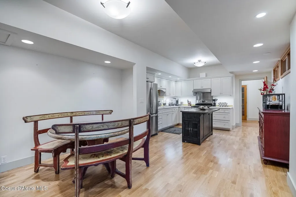 552 Loch Haven Sagle ID 83860