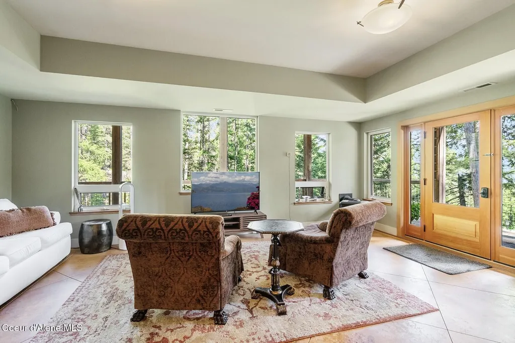 552 Loch Haven Sagle ID 83860
