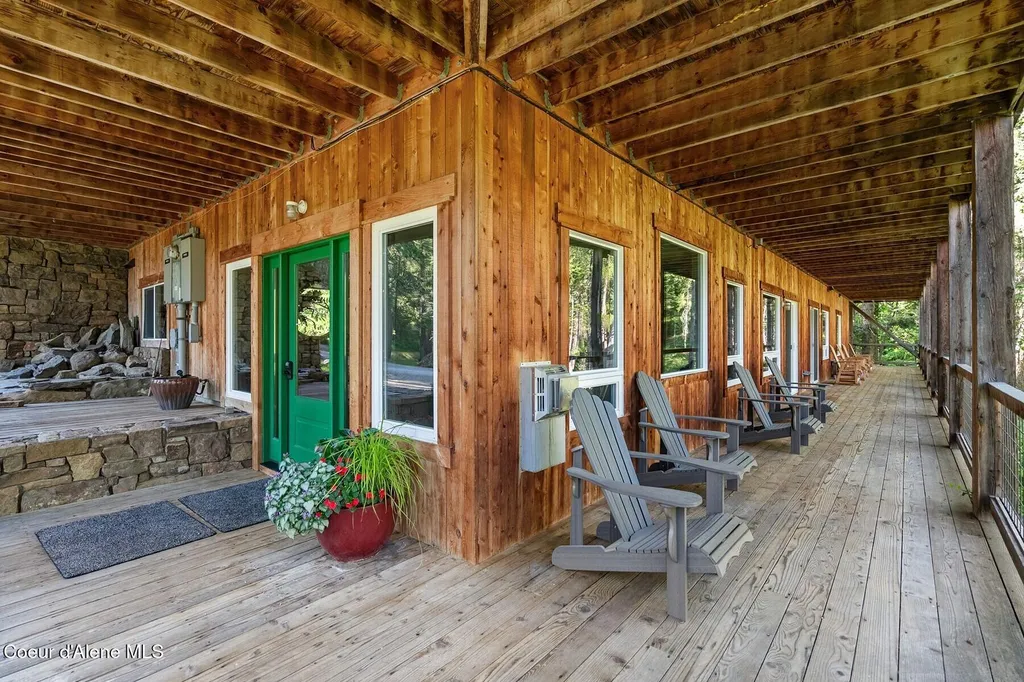 552 Loch Haven Sagle ID 83860