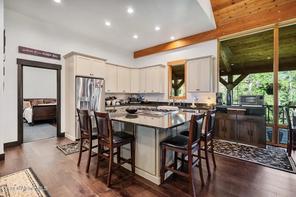 552 Loch Haven Sagle ID 83860