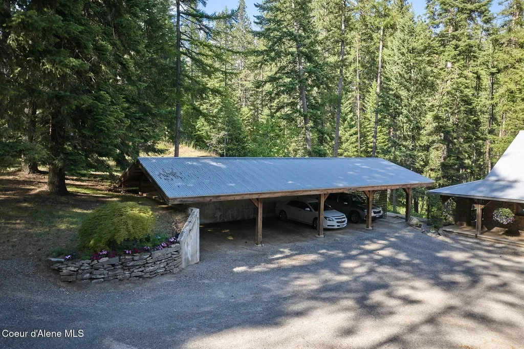 552 Loch Haven Sagle ID 83860