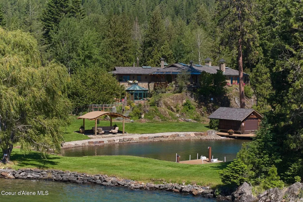 552 Loch Haven Sagle ID 83860