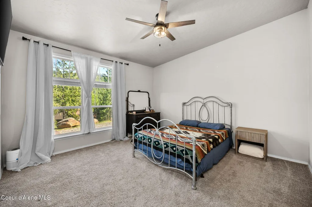 1446 Sagle Creek Road Sagle ID 83860