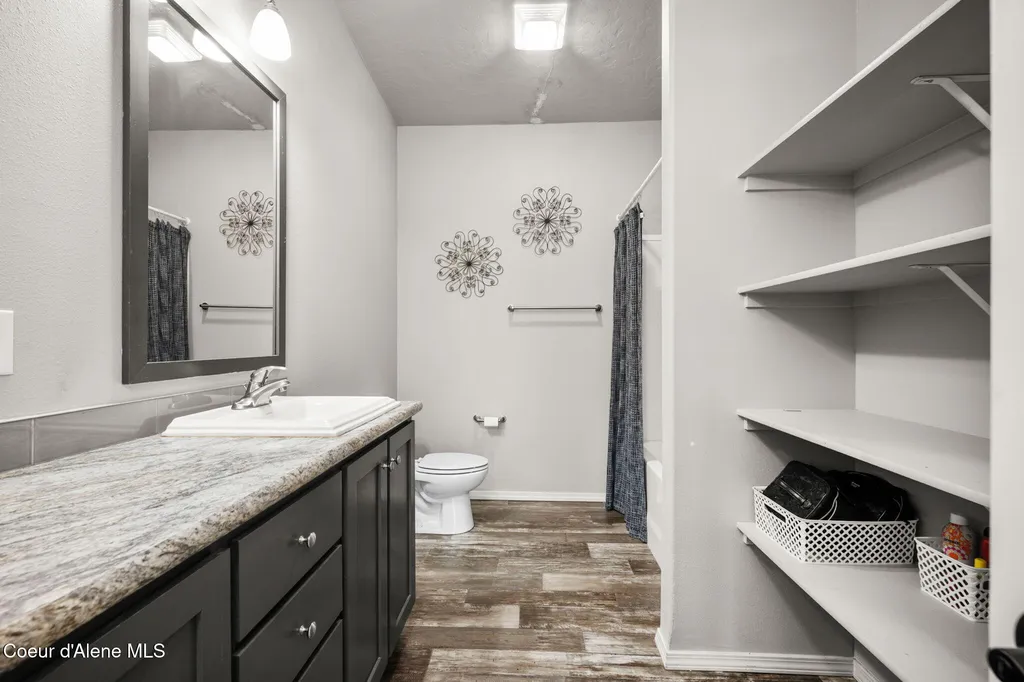 1446 Sagle Creek Road Sagle ID 83860