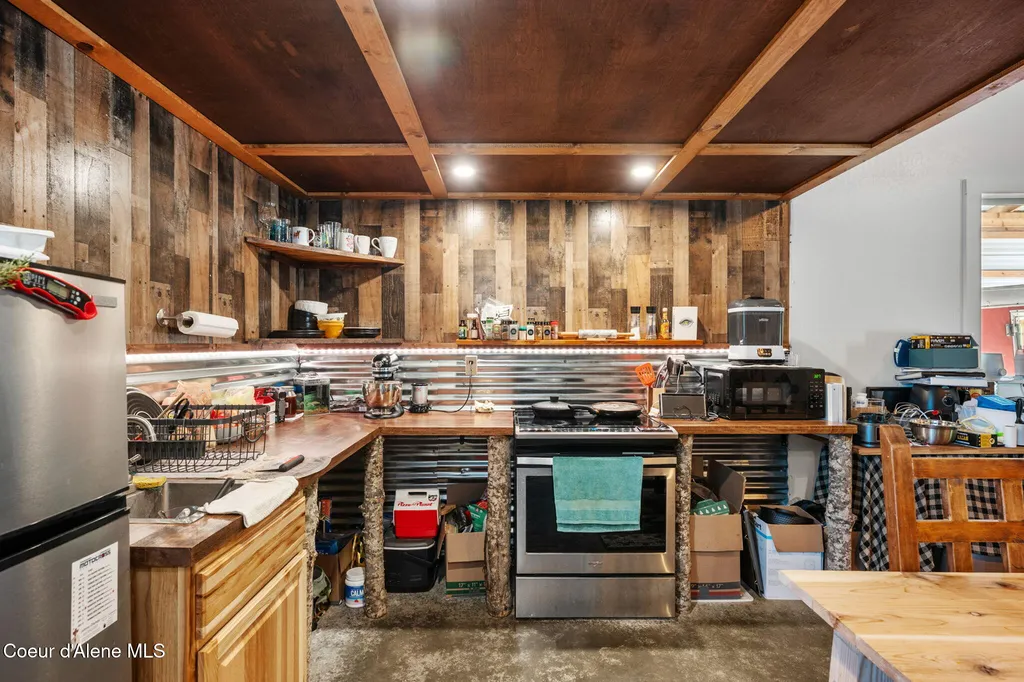 1446 Sagle Creek Road Sagle ID 83860