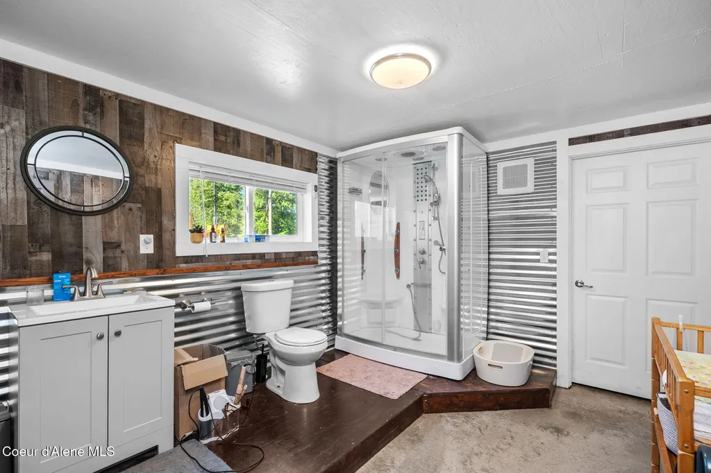 1446 Sagle Creek Road Sagle ID 83860