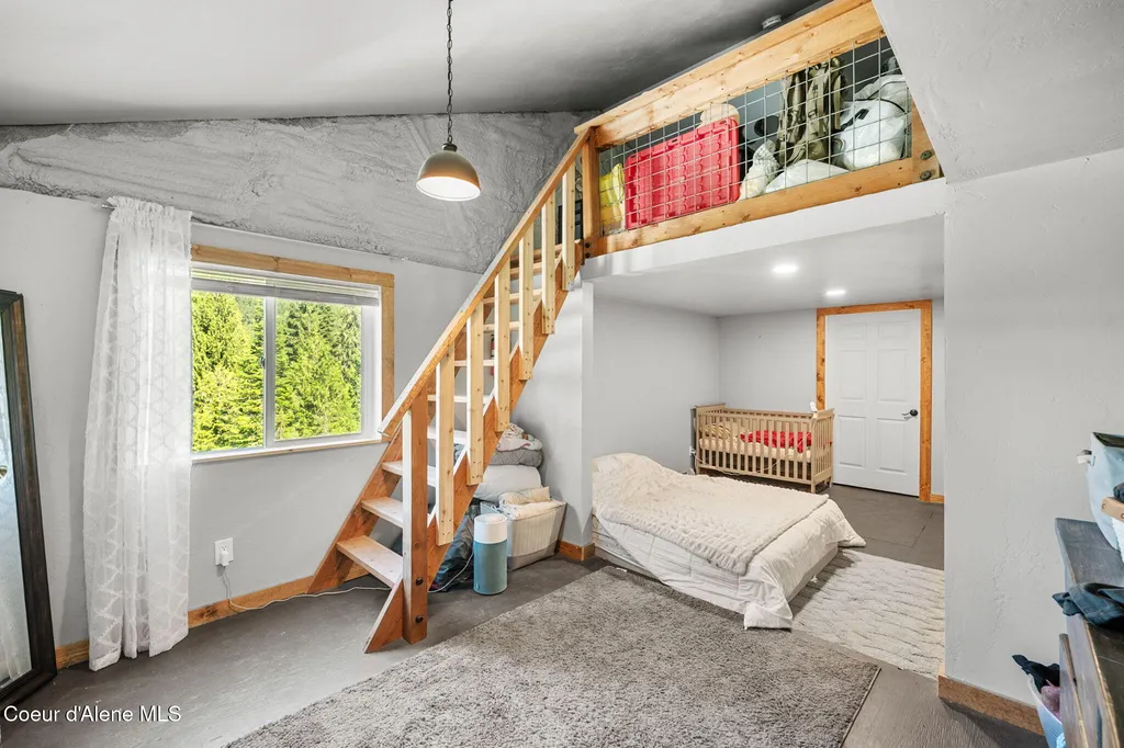 1446 Sagle Creek Road Sagle ID 83860