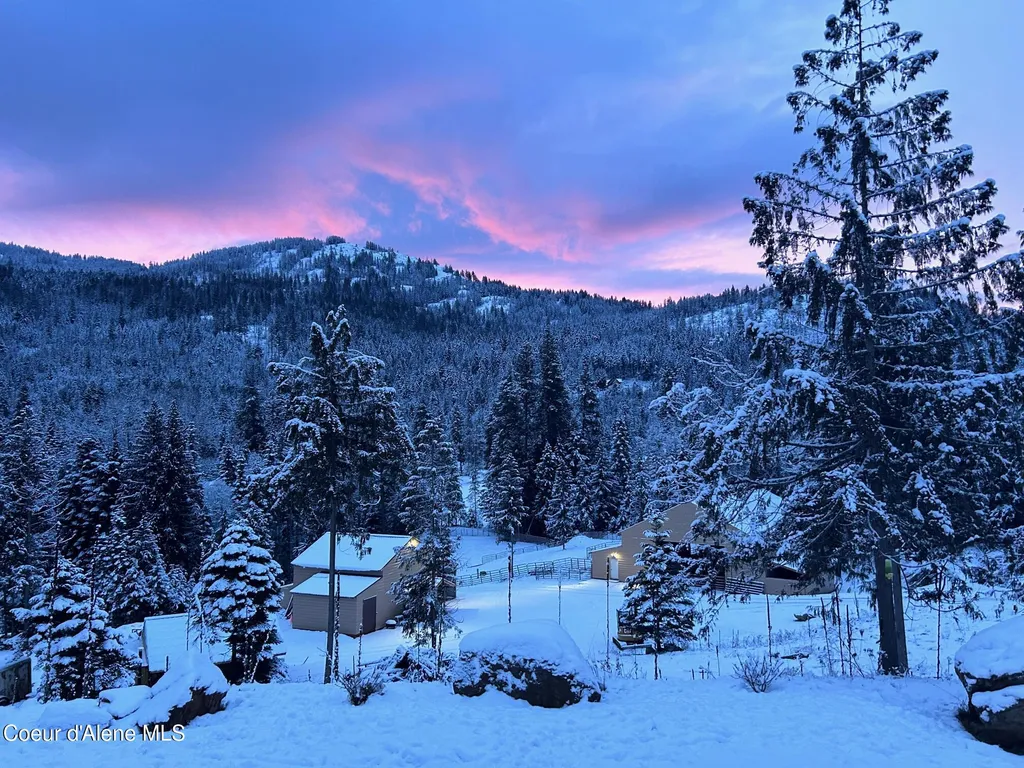1446 Sagle Creek Road Sagle ID 83860