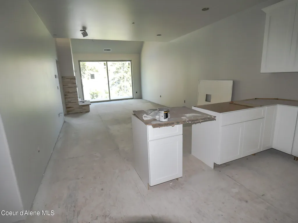 18050 E Mount Eagen Loop Bayview ID 83803