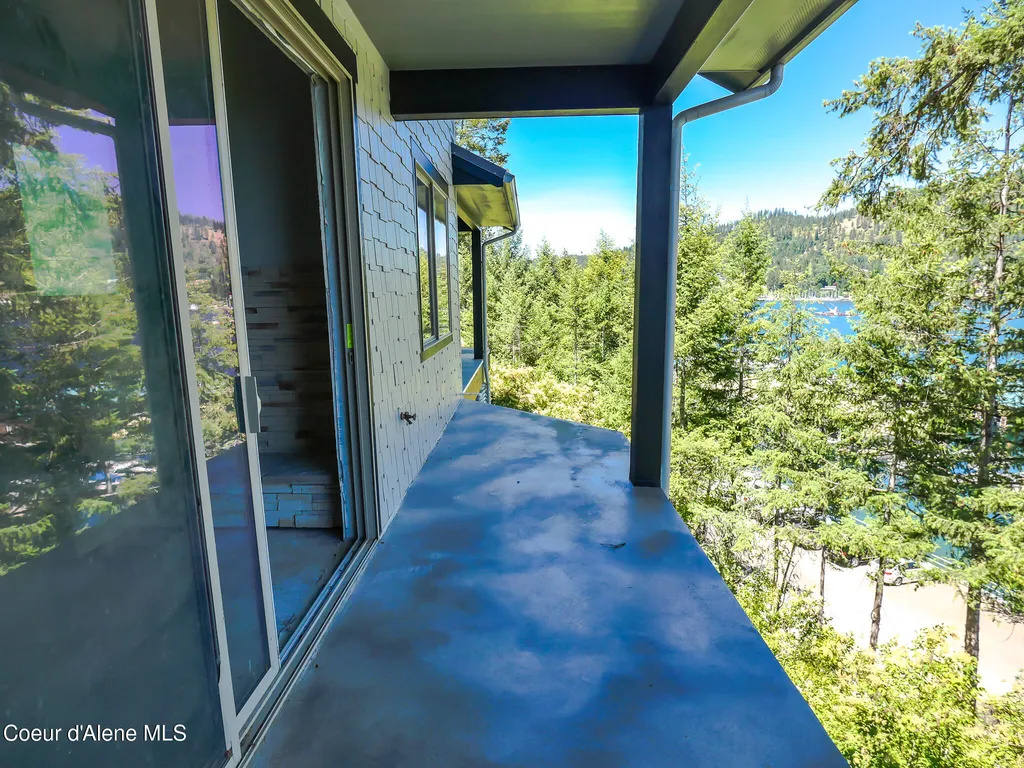 18050 E Mount Eagen Loop Bayview ID 83803
