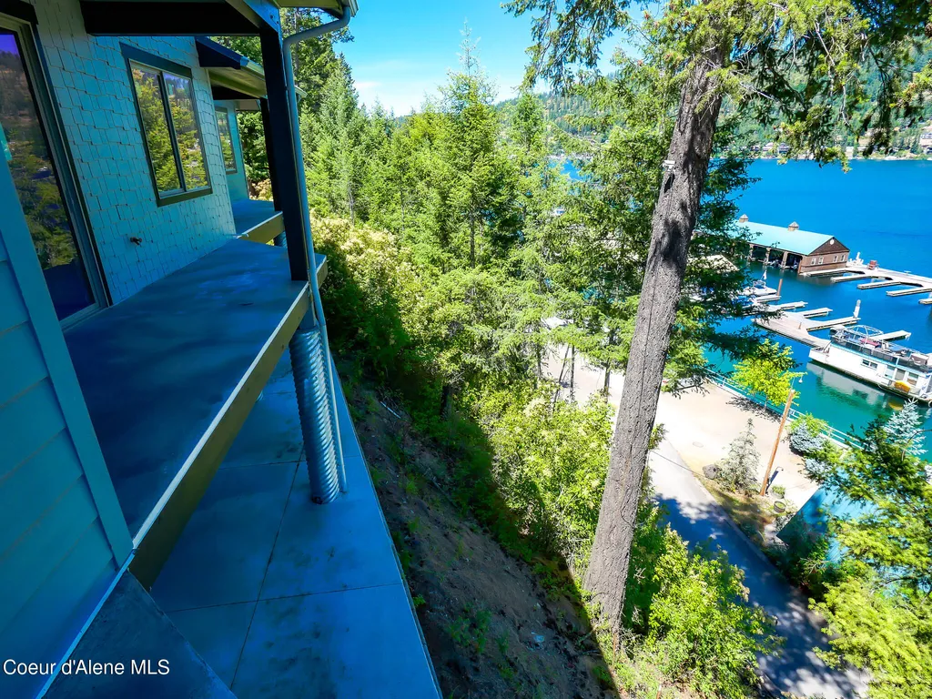 18040 E Mount Eagen Loop Bayview ID 83803
