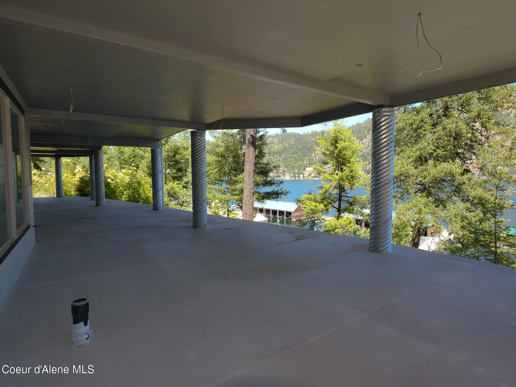 18040 E Mount Eagen Loop Bayview ID 83803