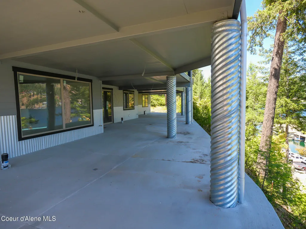 18040 E Mount Eagen Loop Bayview ID 83803