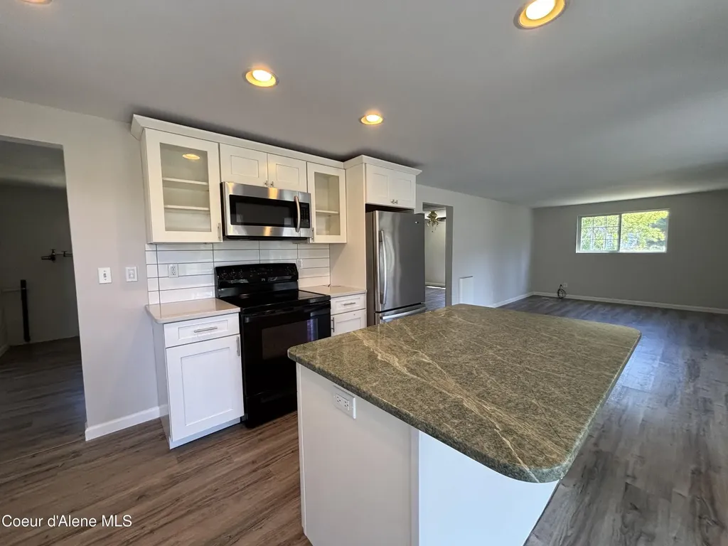 118 Walsh Way Sandpoint ID 83864