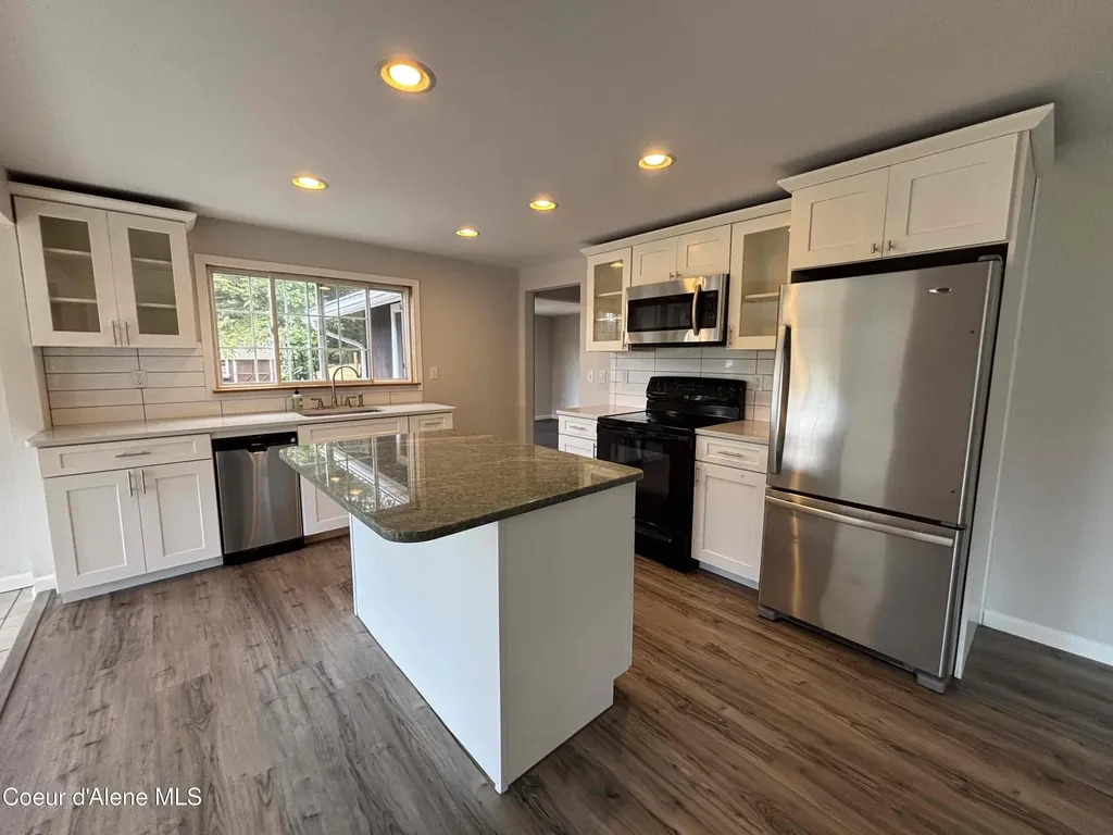 118 Walsh Way Sandpoint ID 83864